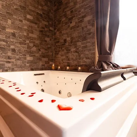 Valle Pesio Ristorante 호텔 2*